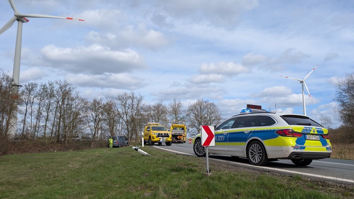 POL-CUX: Verkehrsunfall aufgrund nicht angepasster Geschwindigkeit mit hohem Schaden auf der BAB27 (Foto im Anhang)