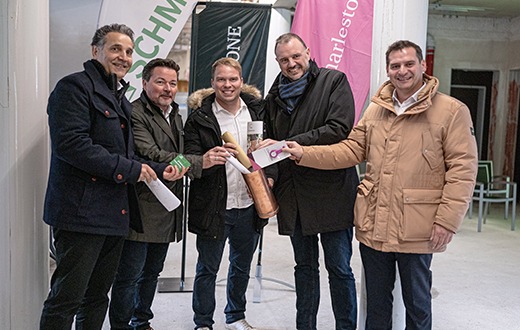 Feierliche Zeitkapseleinlassung bei klimafreundlichem Wohn- und Pflegezentrum in Bad Schussenried