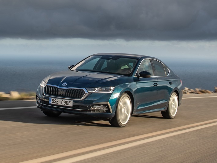 SKODA OCTAVIA und SKODA SUPERB holen Doppelsieg im aktuellen Autokostenvergleich des ADAC