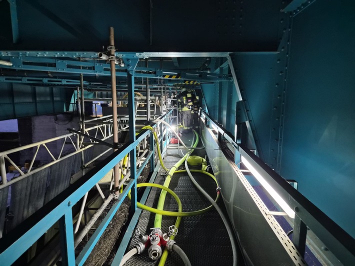 FW-EN: Wetter - Feuerwehr zu Wochenbeginn mehrmals im Einsatz