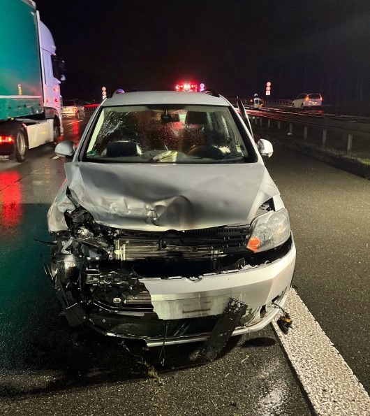 POL-BI: LKW nach Unfall mit verletzter Fahrerin auf der A 2 gesucht