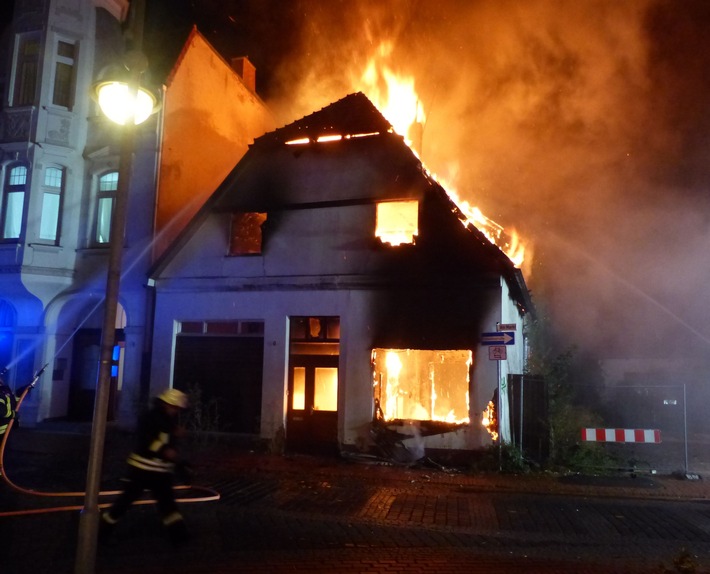 POL-MI: Nach Feuer an der Danzelstätte: Polizei geht von Brandstiftung aus