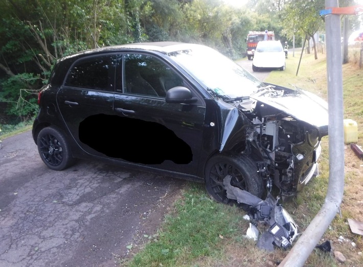POL-DN: Von der Fahrbahn abgekommen und leicht verletzt