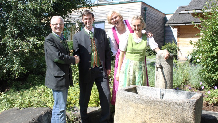 HolidayCheck Award 2016: 100 % Perfektion: Ausgezeichneter Urlaub im Wellnesshotel Eggerwirt im Lungau - BILD