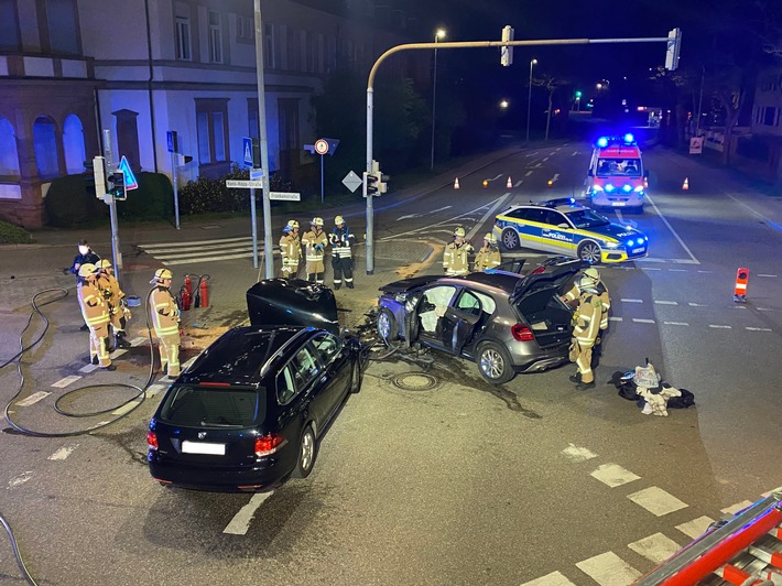 FW Frankenthal: Verkehrsunfall mit zwei beteiligten PKW´s