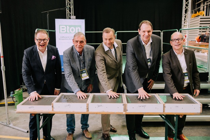 Erste Fabrik für klimapositiven Beton in Deutschland eröffnet / Das Unternehmen Bton leistet innovativen Beitrag zur ökologischen Bauwende