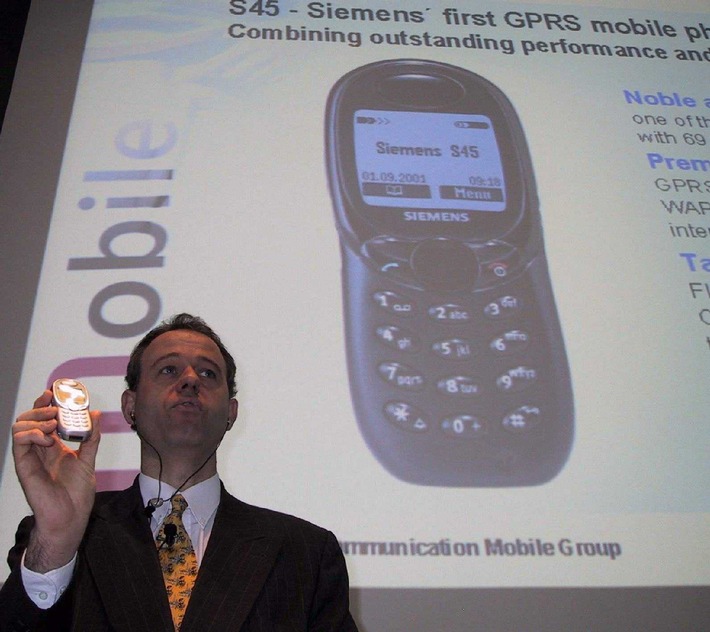 Siemens präsentiert erstes GPRS Handy - das S45