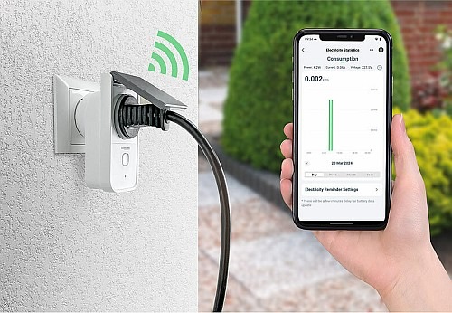 Matter-kompatibel und mit integriertem Energiekostenmesser: Luminea Home Control Outdoor-WLAN-Steckdose SF-670.out, Energiekostenmesser, App, Matter-zertifiziert