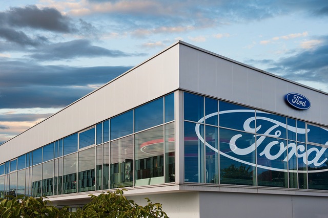 Ford Schweiz bietet seinen Kunden 6 Monate Zahlungsfreiheit mit der Aktion &quot;Jetzt Fahren - Später Zahlen&quot; an