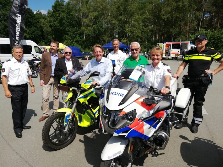 POL-EL: Lingen - 10 Jahre Motorradfahrerstammtisch - Jubiläumsfeier ein voller Erfolg