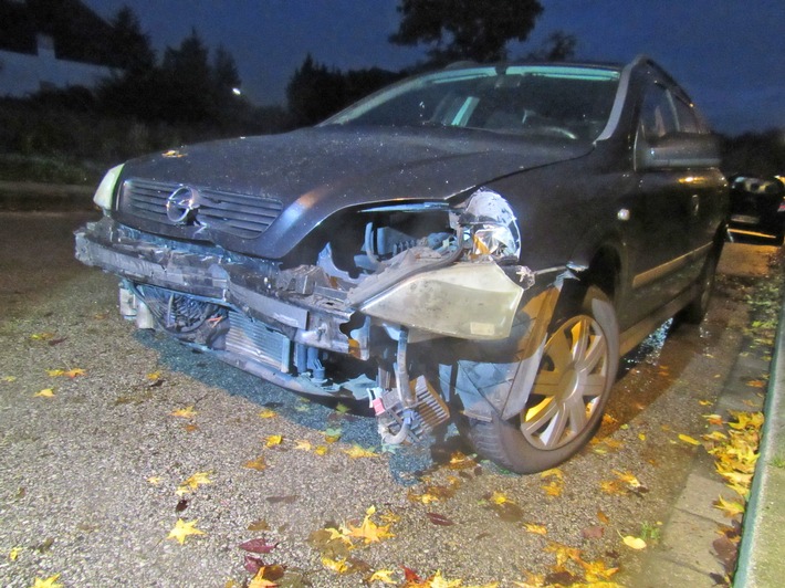 POL-ME: Junger PKW-Fahrer verunfallt mit Alkohol am Steuer - Velbert - 2010062