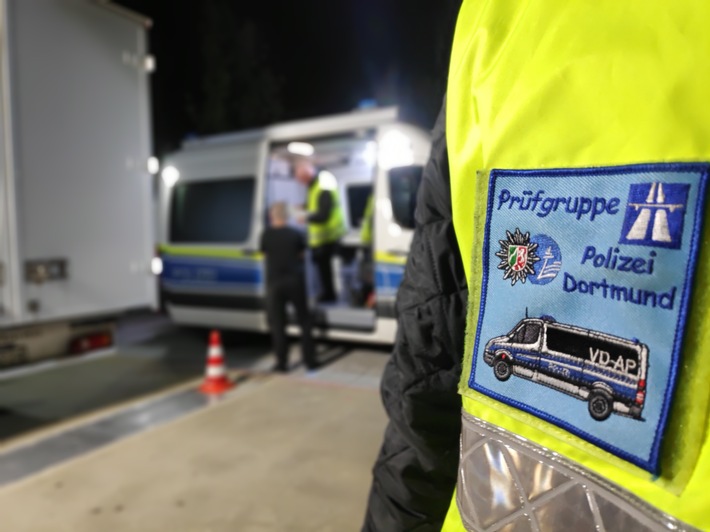 POL-DO: Stillstand für den Spediteur: Prüfdienst der Autobahnpolizei erkennt technisch manipulierte Lkw-Technik