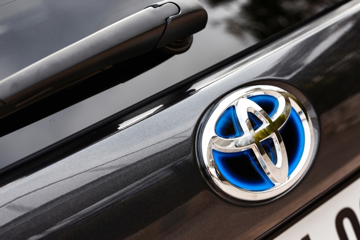 Hybridverkäufe von Toyota weiter im Aufwind! - Schweizweit bereits über 33% Hybridanteil