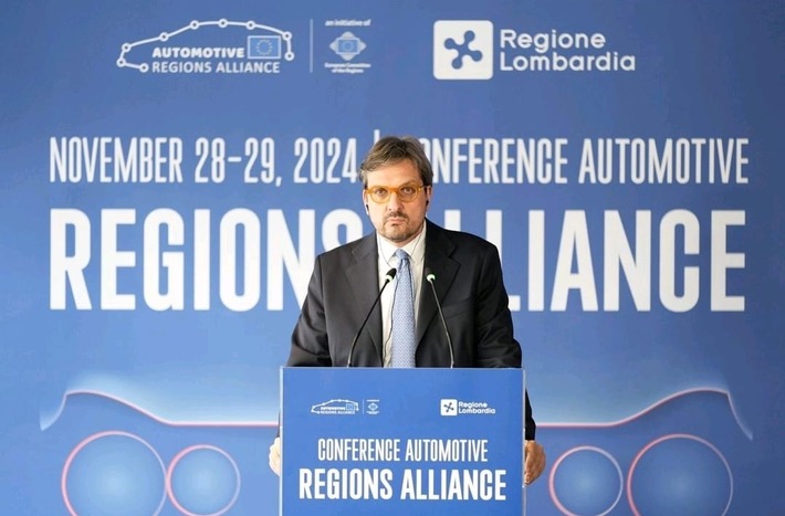 Guido Guidesi, Stadtrat für wirtschaftliche Entwicklung der Region Lombardei und Präsident der Automotive Regions Alliance (ARA) / Weiterer Text über ots und www.presseportal.de/nr/175613 / Die Verwendung dieses Bildes für redaktionelle Zwecke ist unter Beachtung aller mitgeteilten Nutzungsbedingungen zulässig und dann auch honorarfrei. Veröffentlichung ausschließlich mit Bildrechte-Hinweis.