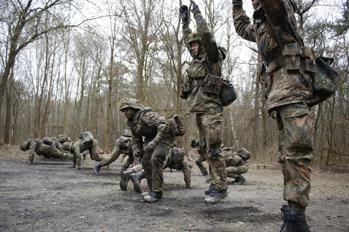Ehemalige Spitzensportler trainieren Bundeswehrrekruten