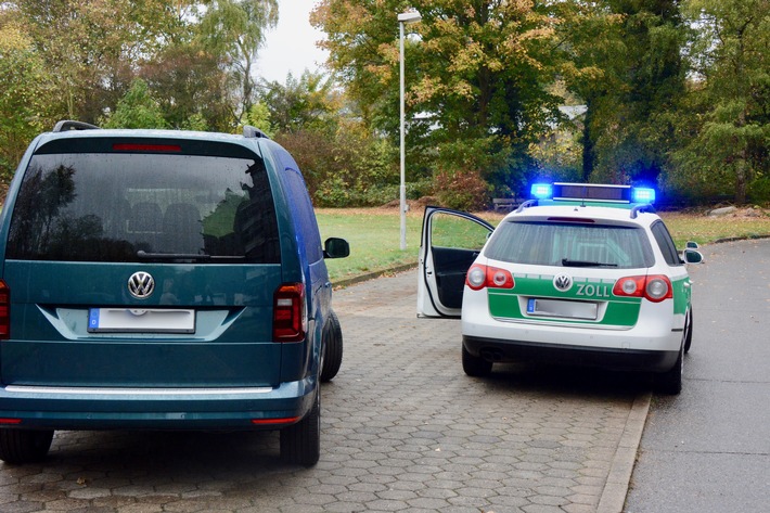 HZA-DU: "Das kommt den Zöllnern spanisch vor" - Zoll stellt Rauschgiftschmuggler