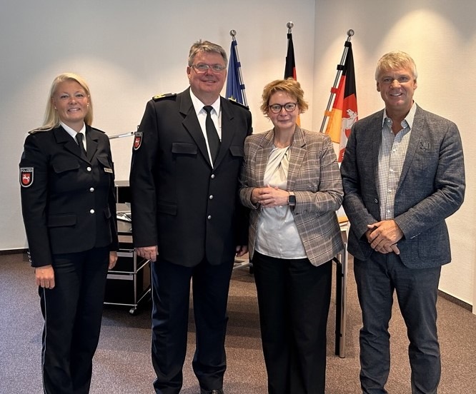 POL-GOE: Polizeivizepräsident in der Polizeidirektion Göttingen: Ministerin Behrens führt Mathias Schröder offiziell ins Amt ein