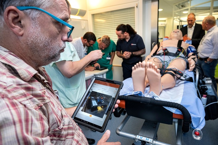 Praxistest für innovatives "D2 PuLs"-Projekt am Klinikum Nürnberg: Mit Avataren in der digitalen Welt den realen Ernstfall trainieren