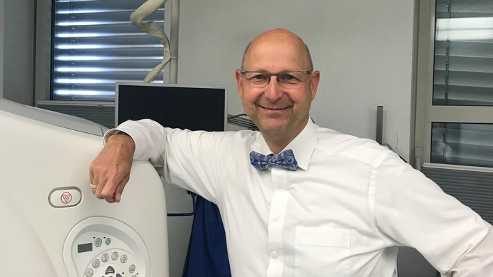 Wie kommen wir durch die vierte Welle? / Interview mit Dr. Bernhard Leben von H.i. Competence / Dr. Bernhard Leben ist Spezialist für Präventionsmedizin sowie ärztlicher Leiter und Mitglied der Geschäftsführung bei der H.i. Competence Group. / Weiterer Text über ots und www.presseportal.de/nr/157492 / Die Verwendung dieses Bildes ist für redaktionelle Zwecke unter Beachtung ggf. genannter Nutzungsbedingungen honorarfrei. Veröffentlichung bitte mit Bildrechte-Hinweis.
