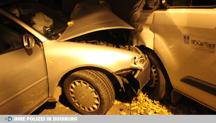 POL-DU: Obermeiderich: Gegen geparkte Wagen geprallt und geflüchtet