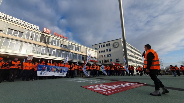 EVG erwartet nach dem Warnstreik endlich verhandlungsfähige Angebote