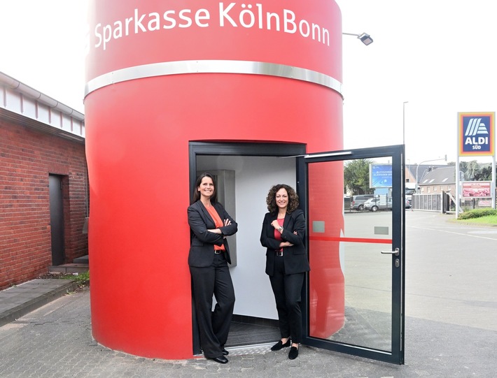 Bargeldversorgung in neuem Look – Sparkasse KölnBonn setzt einen SB-Pavillon jetzt auch im Kölner Süden ein