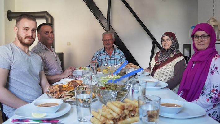 "3satThema: Freunde oder Fremde?" / Aktuelle Dokumentationen zu 60 Jahre Anwerbeabkommen zwischen Deutschland und der Türkei