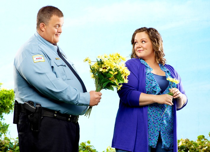 Mit "Mike & Molly" durch dick und dünn: Die neue Erfolgs-Sitcom ab 6. September 2012 in SAT.1 (BILD)