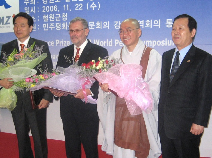 Korea: Friedenspreis für Hanns-Seidel-Stiftung / Verdienste um Wiedervereinigungsbestreben gewürdigt