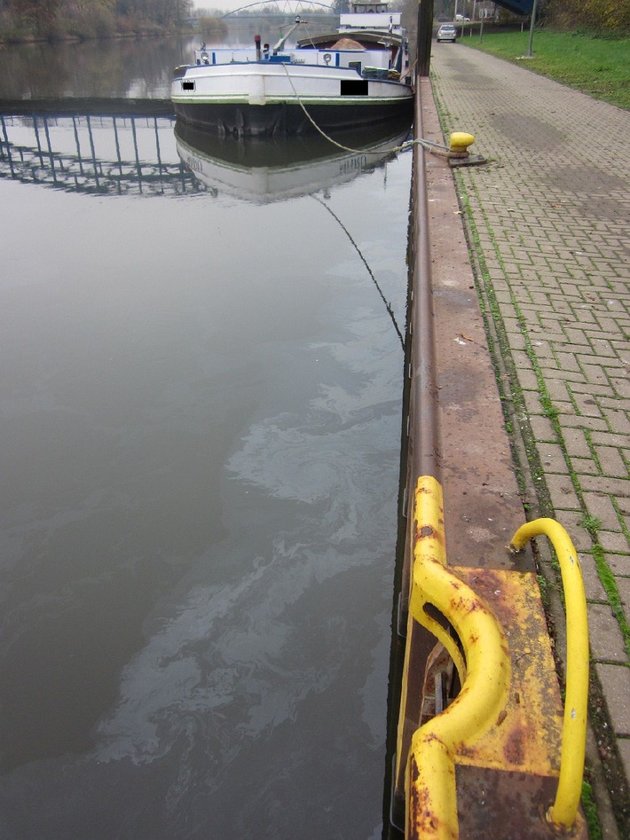 POL-NI: Gewässerverunreinigung auf der Weser