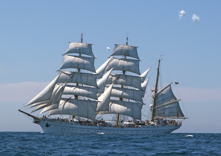 Segelschulschiff "Gorch Fock" geht auf große Fahrt (BILD)