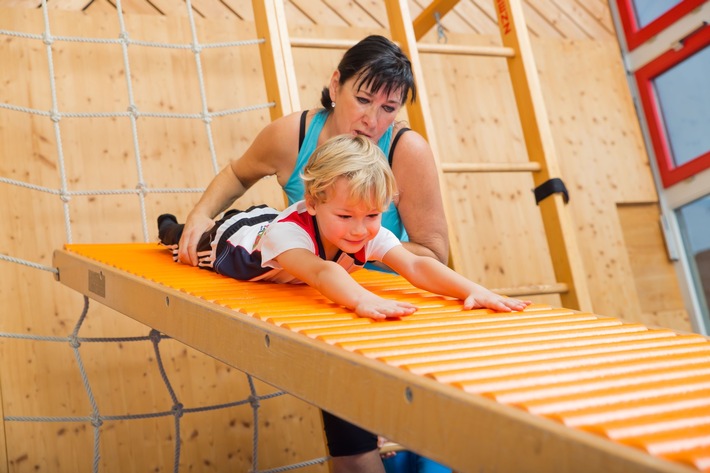 Sportministerin Eisenmann: &quot;Kinderturnen ist eminent wichtig und macht großen Spaß&quot;