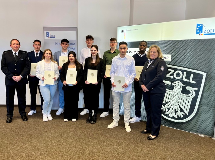 HZA-DU: Start in ein spannendes und sicheres Berufsleben beim Hauptzollamt Duisburg - Willkommen im "Team für mehr Gerechtigkeit in Deutschland"
