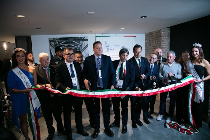 Wine: System Italy Teams Up: Debut for the Vinitaly USA 2024 Project / The Event Underway in Chicago in Partnership With the IWE Is a Decisive Step