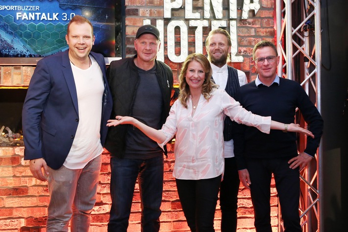 "Sportbuzzer Fantalk 3.0" feierte Premiere im pentahotel Leipzig / Einen Tag vor dem Bundesliga Showdown zwischen RB Leipzig und dem FCB sorgte die neue Web-TV-Fußballshow für Gesprächsstoff