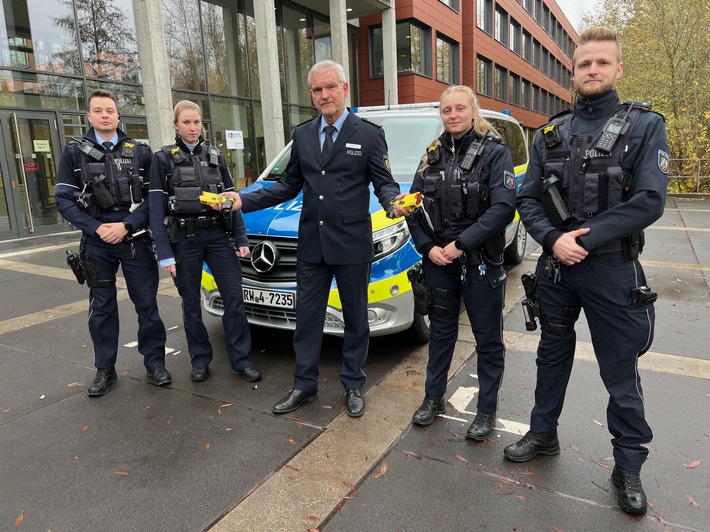 POL-BN: Polizeiwachen in der Bonner Innenstadt und Bad Godesberg mit Distanzelektroimpulsgeräten ausgestattet
