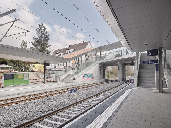 BLS weiht neuen Bahnhof Wabern und neue Doppelspurstrecke bis Kehrsatz Nord ein