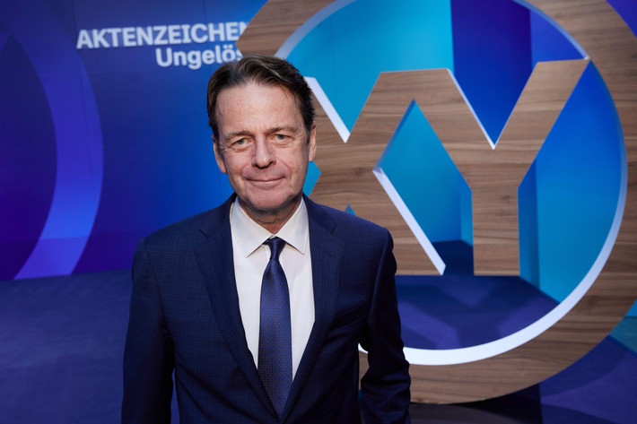 Moderator Rudi Cerne: "Das, was Angst macht, fasziniert wahrscheinlich auch"