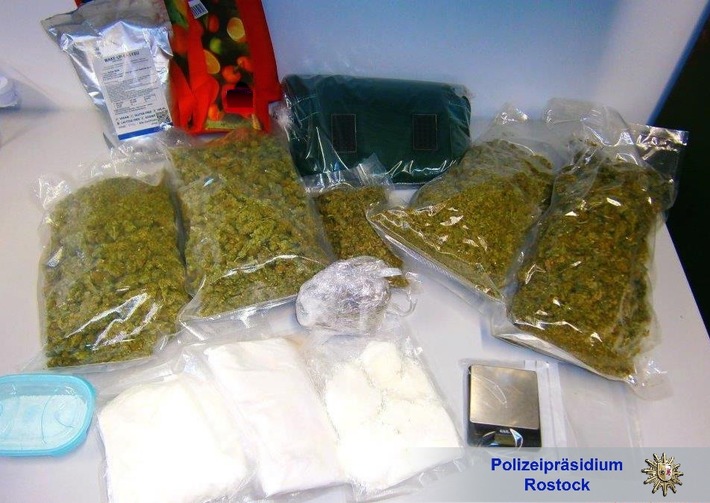 POL-HRO: Ermittlungserfolg nach Durchsuchungen - Sicherstellung von Betäubungsmitteln und Tatverdächtiger in Haft