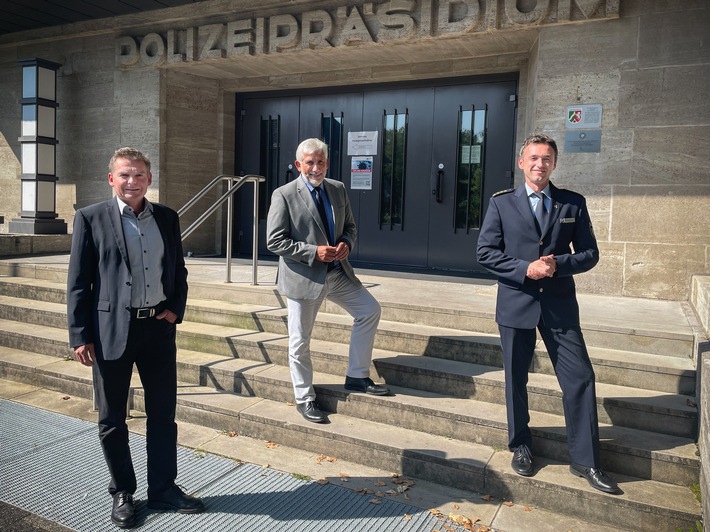 POL-BO: Polizeipräsidium Bochum: Einsatzpolizei und Kripo unter neuer Leitung