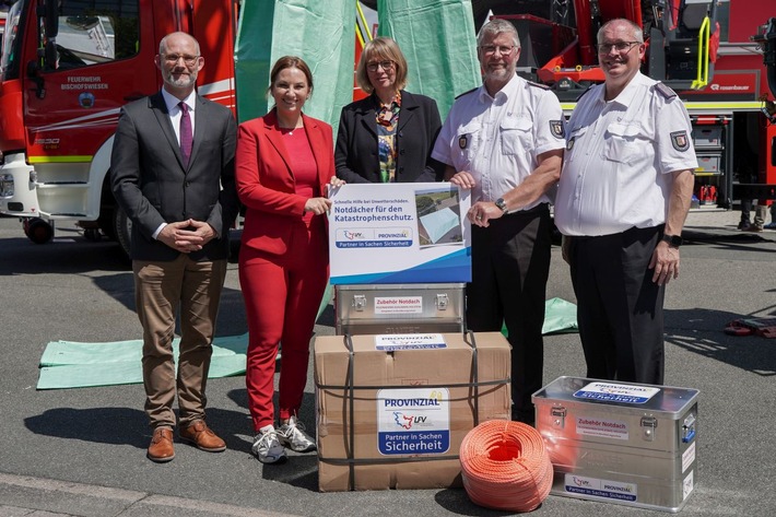 Schnelle Hilfe nach Unwetterschäden und Bränden: Provinzial und Landesfeuerwehrverband SH starten Notdachprojekt