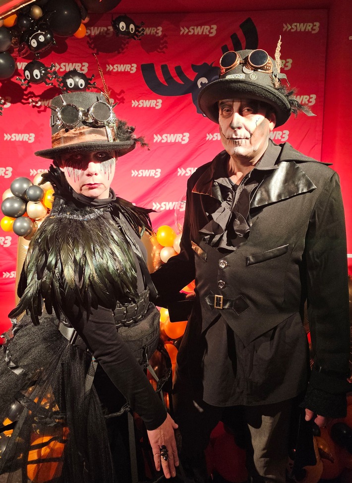 Star-DJs Vize und Twocolors bei der "SWR3 Halloween-Party" im Europa-Park / Musik und Shows am 31. Oktober 2024 im Europa-Park in Rust / Tickets im Vorverkauf und an der Abendkasse erhältlich