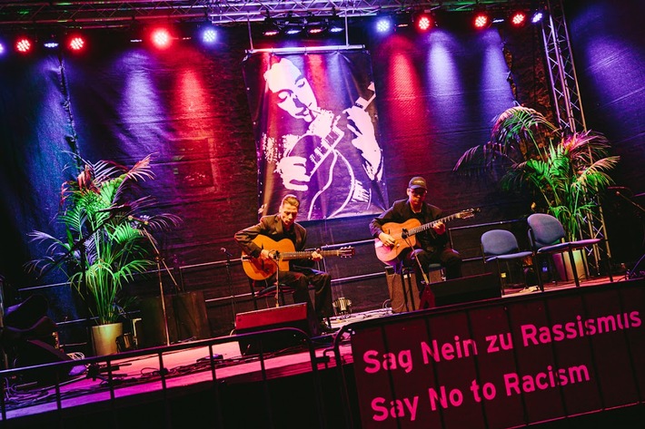 Musikalisches Highlight aus Tschechien: Django Always bringt Gypsy Jazz auf die Bühne im Präsidentengarten