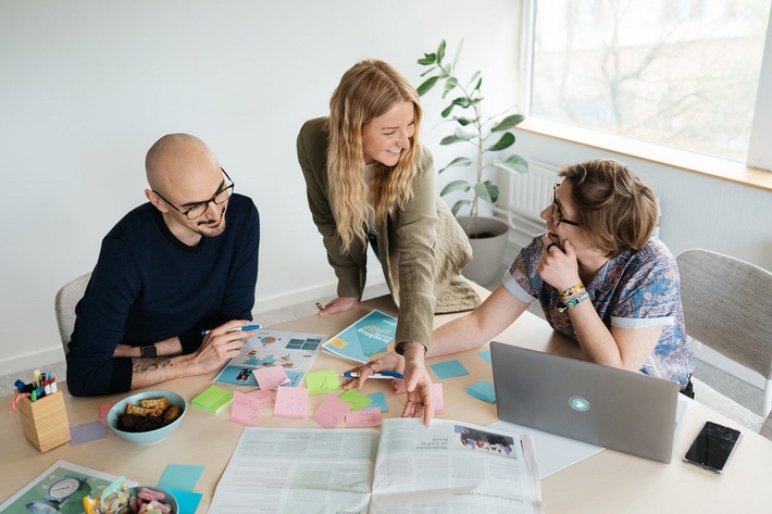 ITSM 2026: Schweizer IT-Abteilungen zwischen Stabilität, Automatisierung und Zusammenarbeit / Neuer DACH-Report zeigt: Die Schweiz liegt bei IT-Resilienz und Automatisierung vorn – doch Zusammenarbeit bleibt ausbaufähig