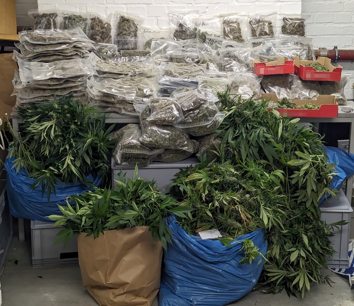 POL-HAM: Untersuchungshaft: Mehr als 35 Kilogramm Marihuana und Haschisch sichergestellt