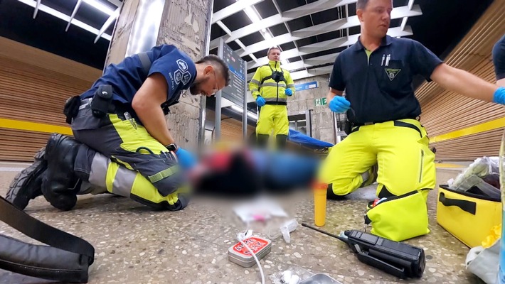 Neue Folge "Mensch Retter - NACHTSCHICHT": Familienstreit mit Folgen und Einsatz in einer U-Bahnstation