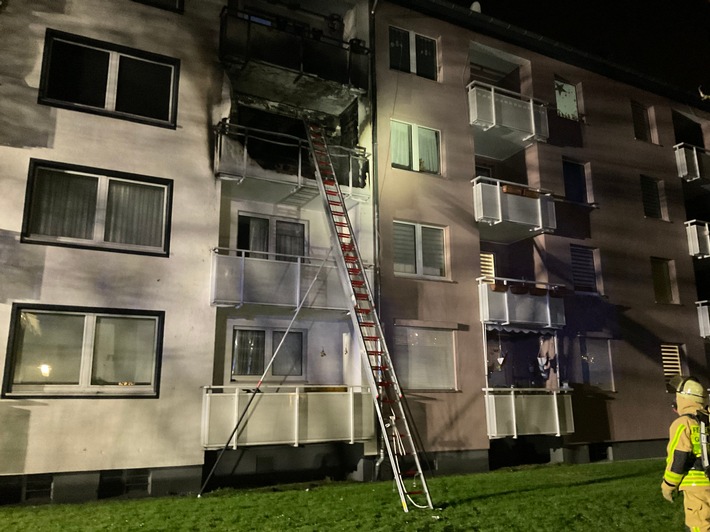 FW-GLA: Wohnungsbrand in einem Mehrfamilienhaus