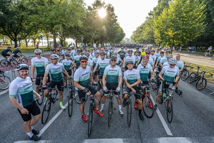 Škoda offizieller Partner der ADAC Cyclassics Hamburg bei Profi- und Jedermann-Rennen