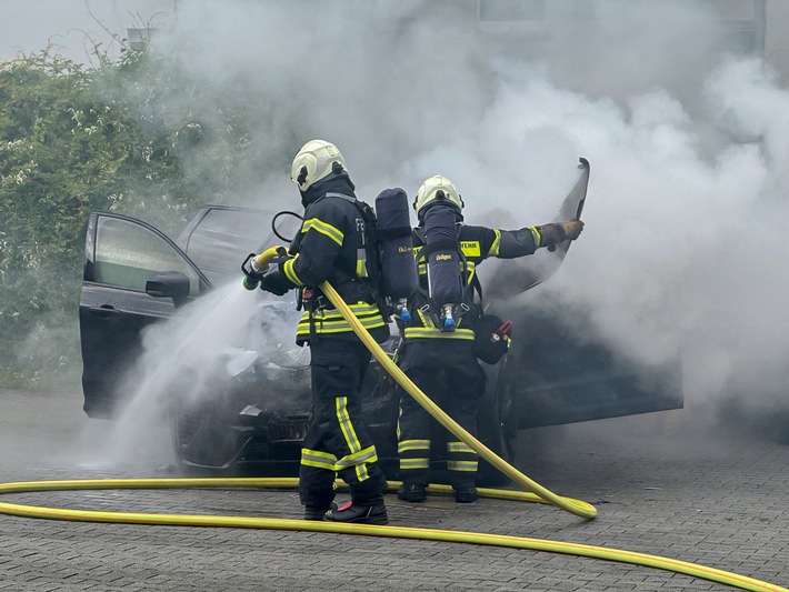 FW-MK: PKW Brand an der Mendener Straße