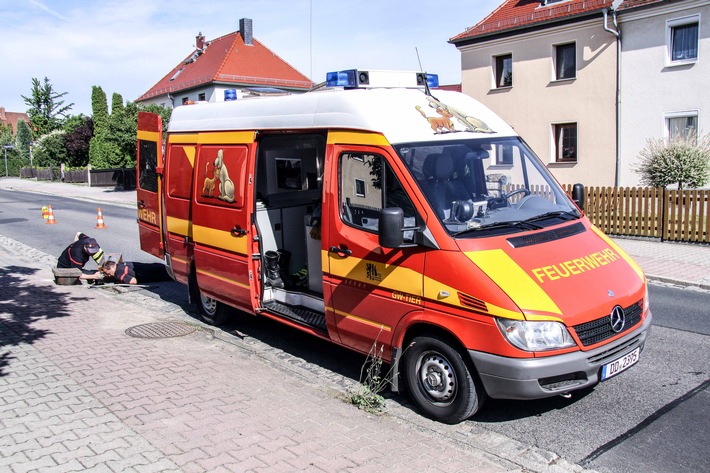 FW Dresden: Informationen zum Einsatzgeschehen von Feuerwehr und Rettungsdienst in der Landeshauptstadt Dresden vom 3. November 2025